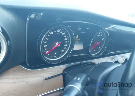 2017 Mercedes-Benz E 300 из США, поврежденный, VIN WDDZF4JB9HA203137